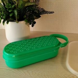 Vintage Tupperware Jadeite Green Grater/Storage Container